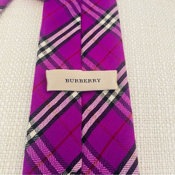 Burberry Check Tie - Picture 4 of 4